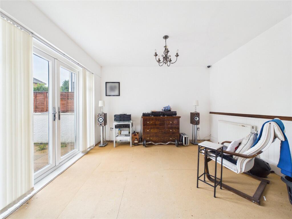 House in Bristol - More