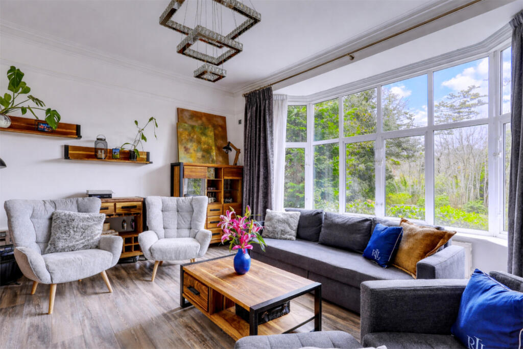 Apartment in Bournemouth - View 2