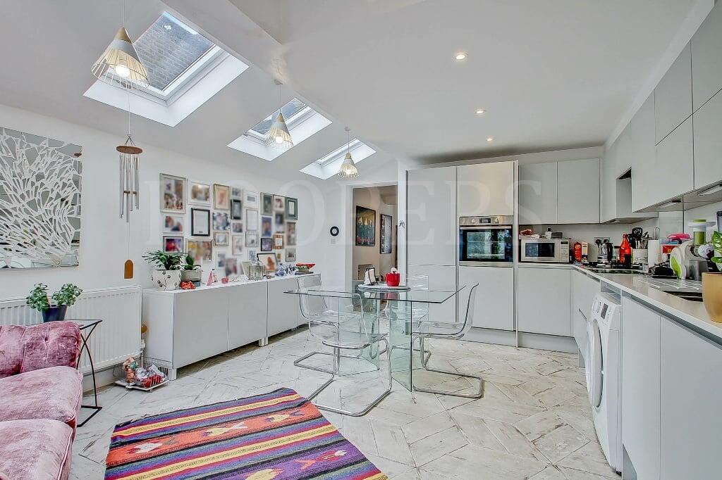 House in London, Willesden Green, Harlesden - View 5