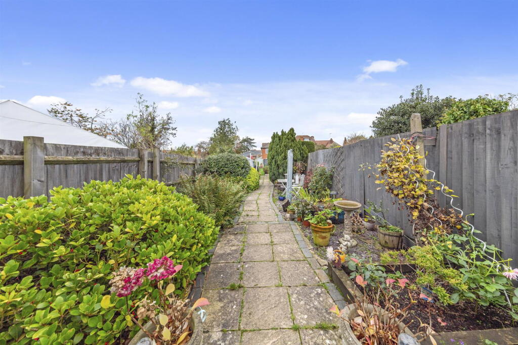 House in Northampton - View 5