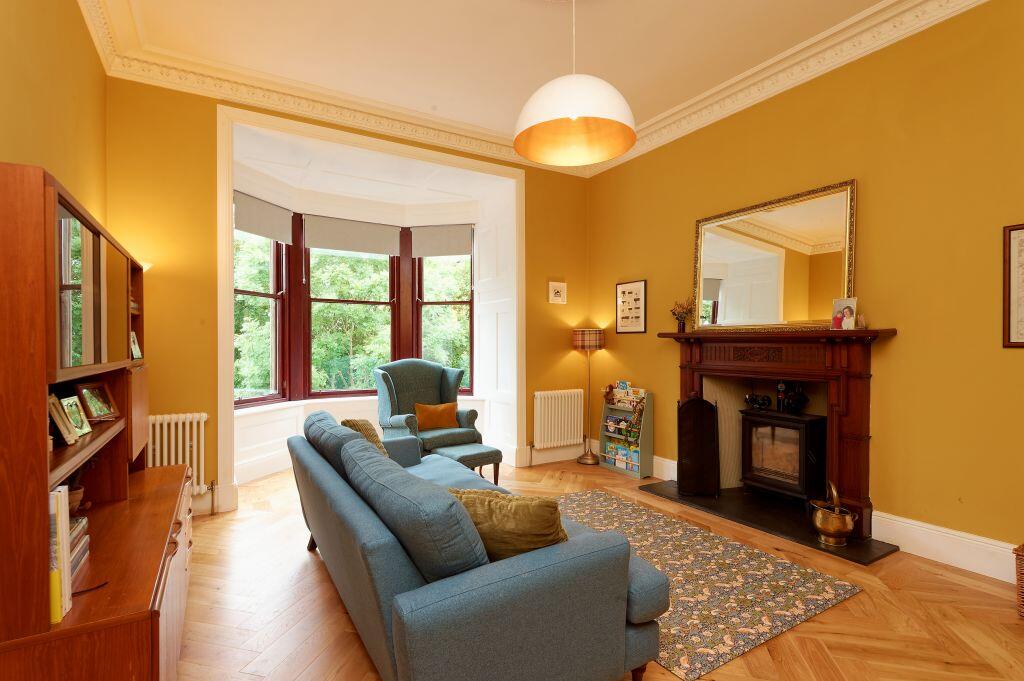 Apartment in Paisley - More