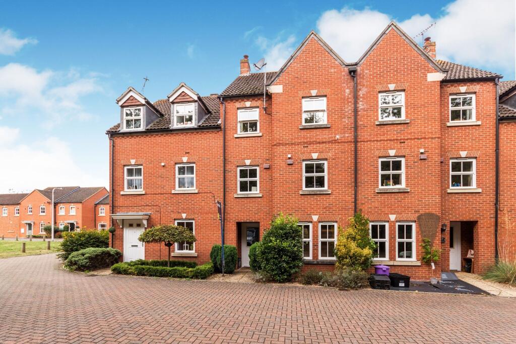 Main image of property: Rosebay, Wokingham, RG40