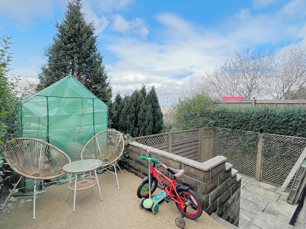 Additional image 26 of Poplar View, Bradford, BD7