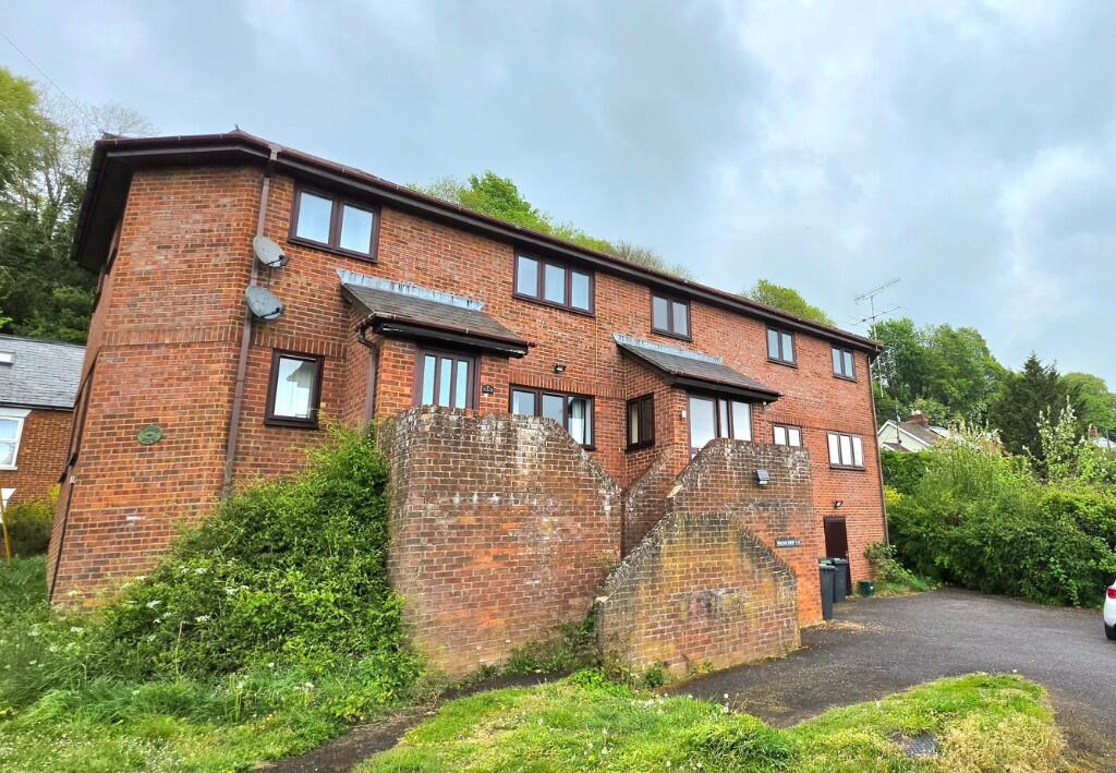 Main image of property: The Green, Whitchurch, Hampshire, RG28