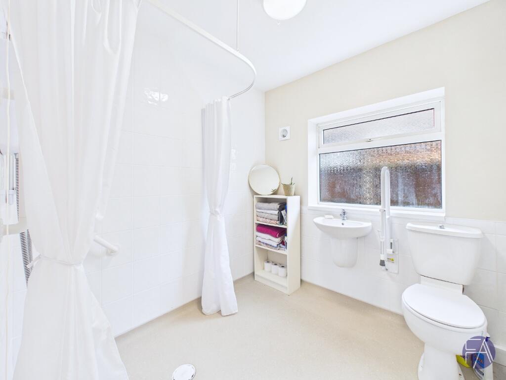House in Sefton, Moss Side, Formby - More