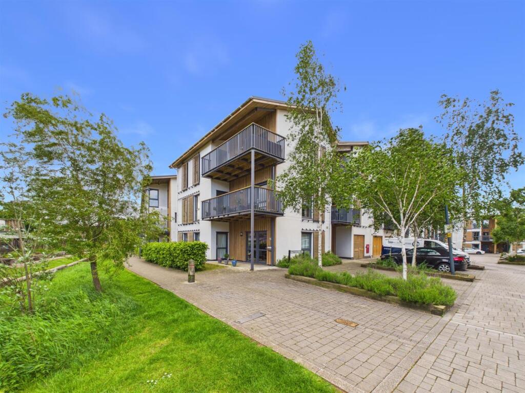 Main image of property: Kynaston View, Hanham, Bristol