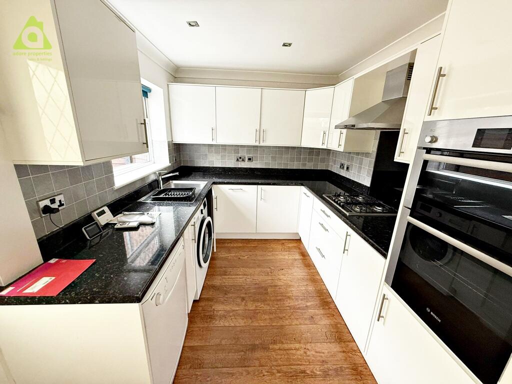 House in Bolton - View 5