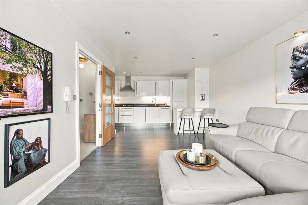 House in London - View 4