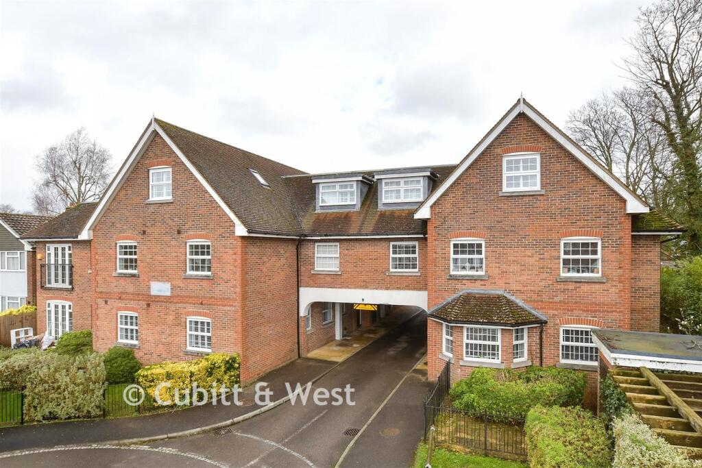 Apartment in Kingston upon Thames