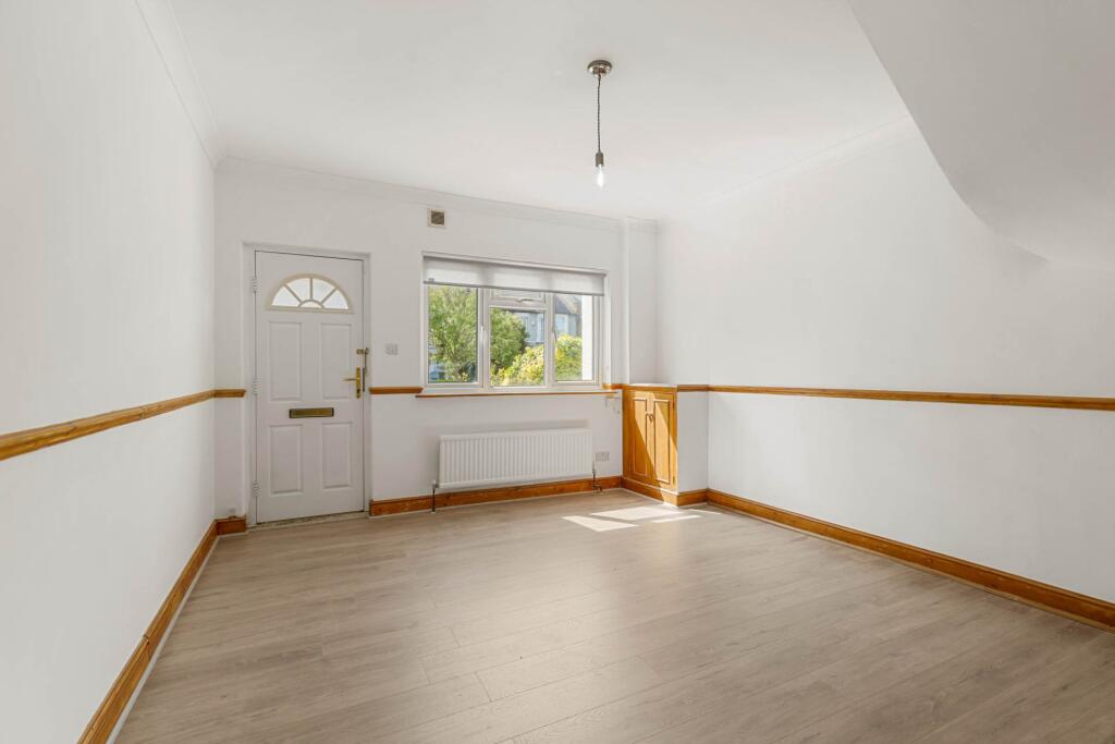 House in London - View 4