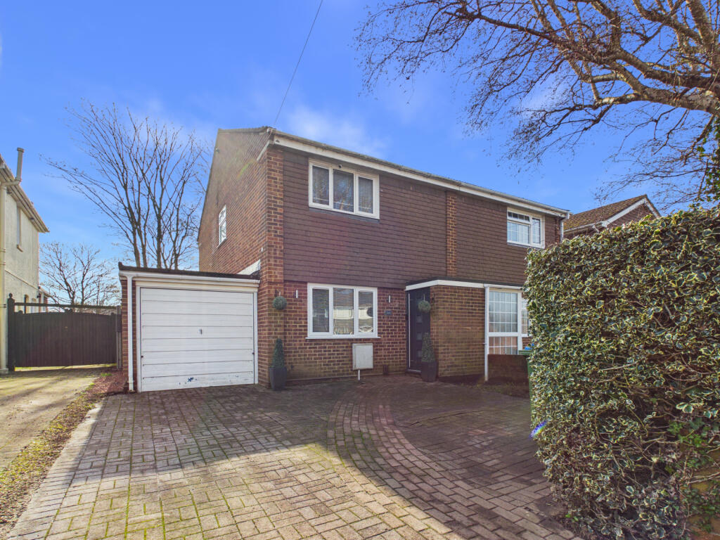 Main image of property: Butts Road, Southampton, SO19 1BT