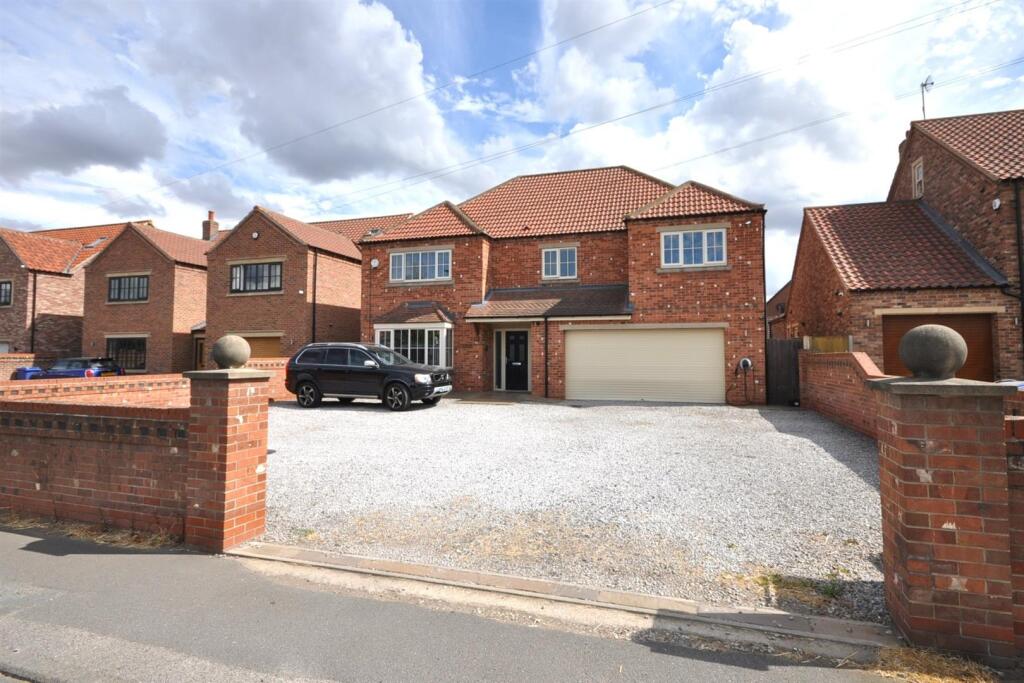 Main image of property: Main Street, Hatfield Woodhouse, Doncaster, DN7