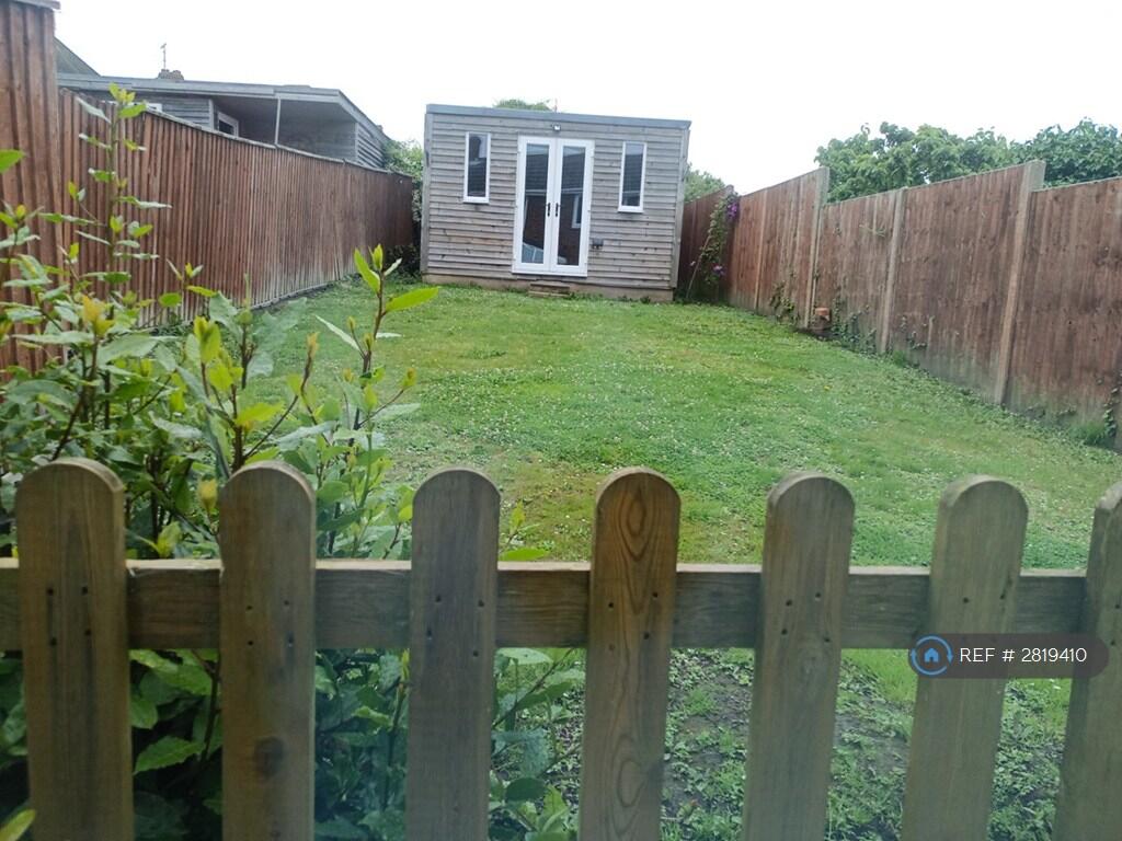 Additional image 7 of Highfield Road, Yeovil, BA21