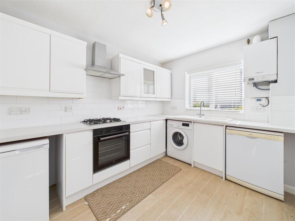 House in Kingston upon Thames - View 3