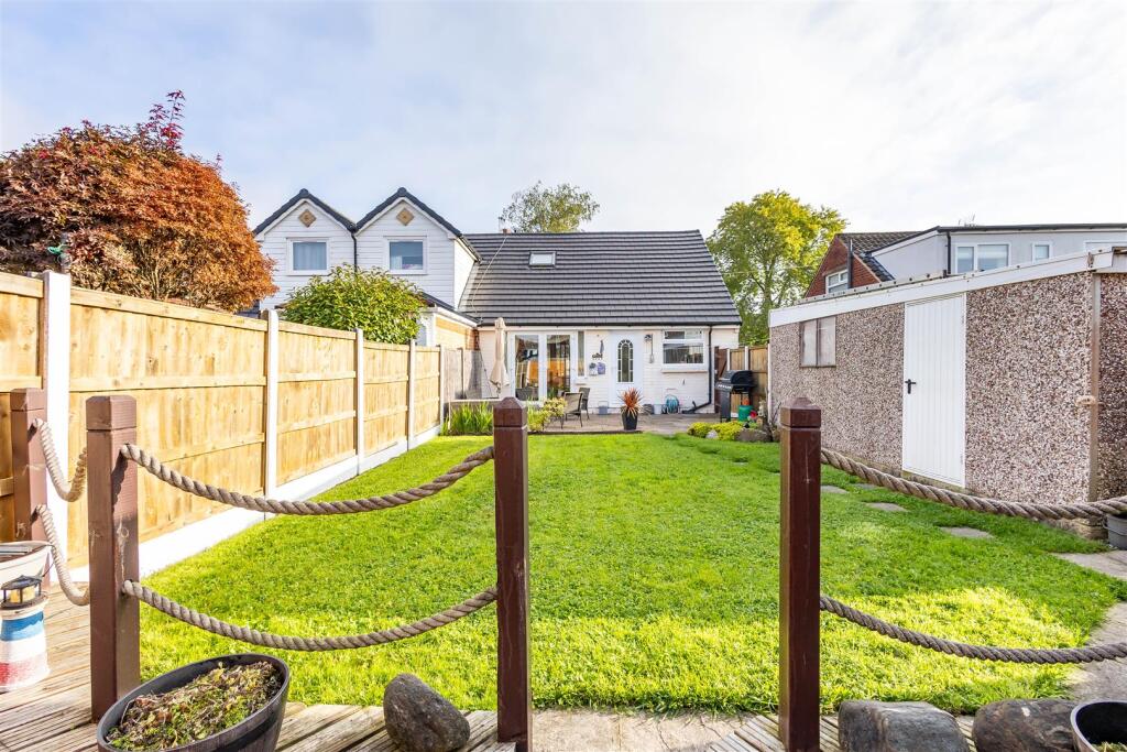 House in Preston - View 4