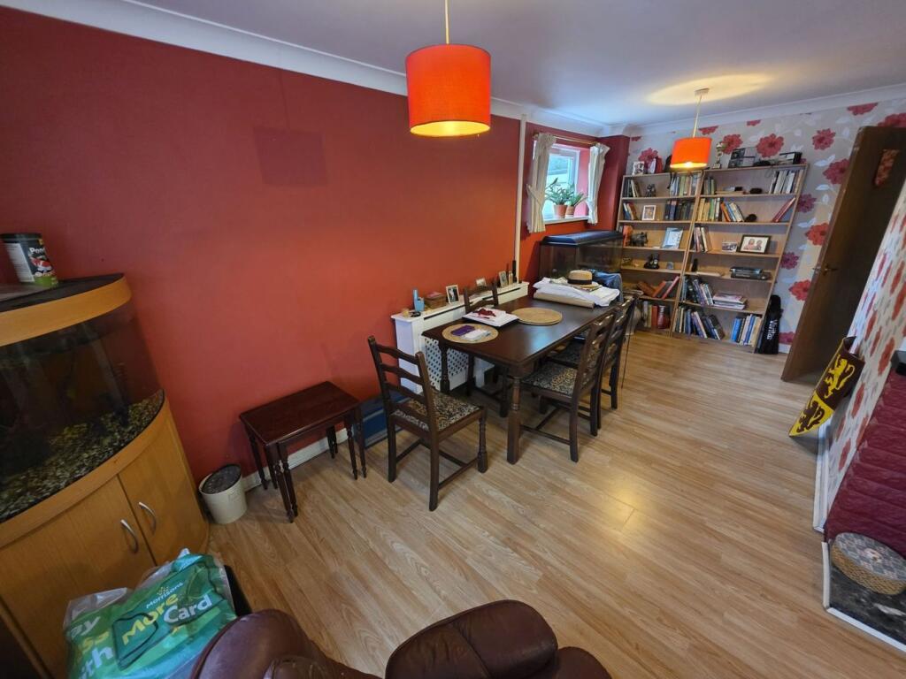 House in Newport - View 5