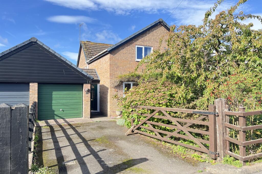 Court Close, Little Dewchurch, Hereford, HR2 photo 3
