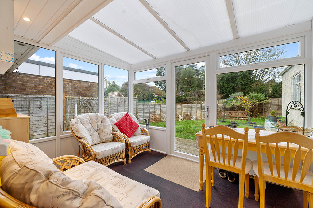 Tangmere Gardens, Aldwick, Bognor Regis, West Sussex, PO21 photo 4