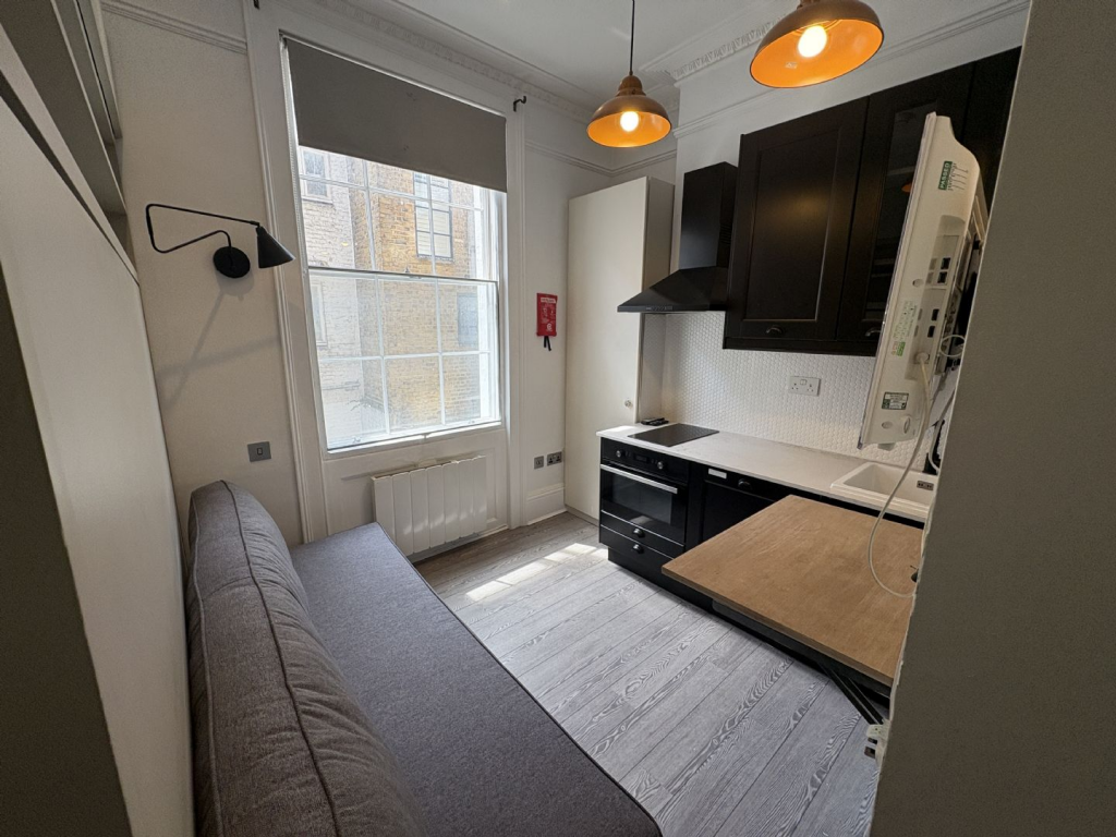 Studio flat for rent