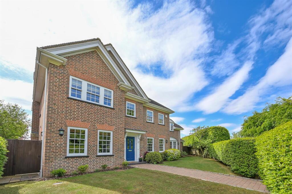 Main image of property: Prospect Lane, Harpenden