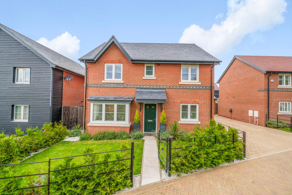 Main image of property: Flowercrofts, Rotherfield Greys, Henley-on-Thames, Oxfordshire, RG9