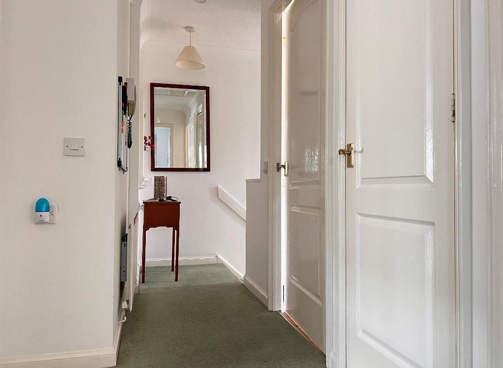 Apartment in Brighton - More