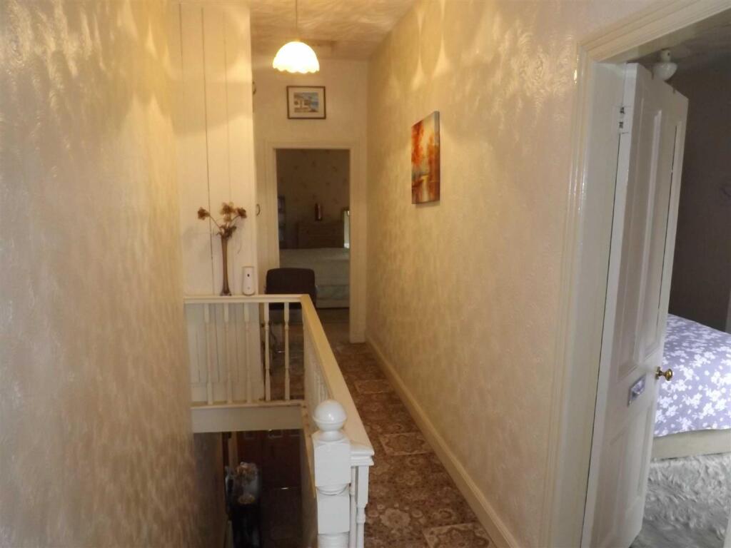 Blackburn Road, West End, Oswaldtwitle photo 5