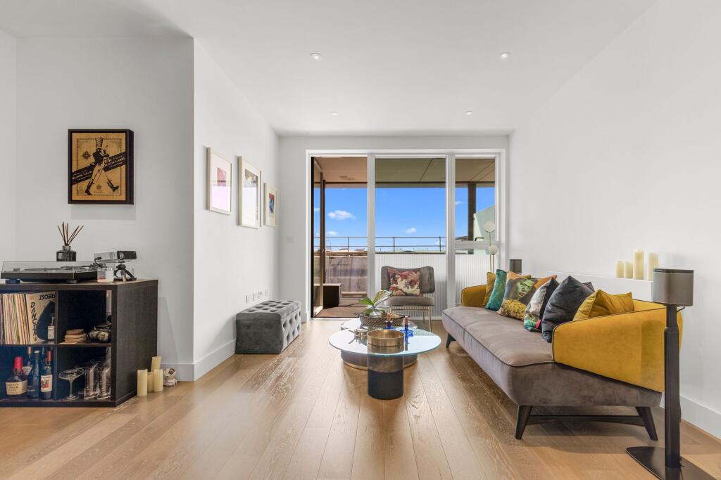 Apartment in London - View 5
