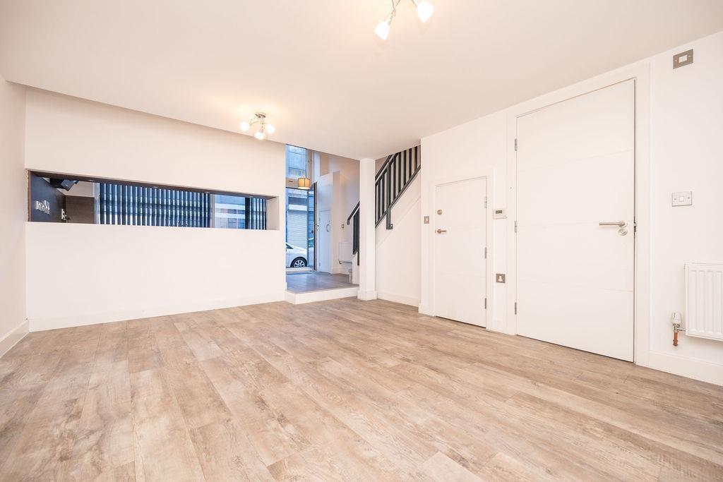 Apartment in Birmingham, West Midlands - View 3