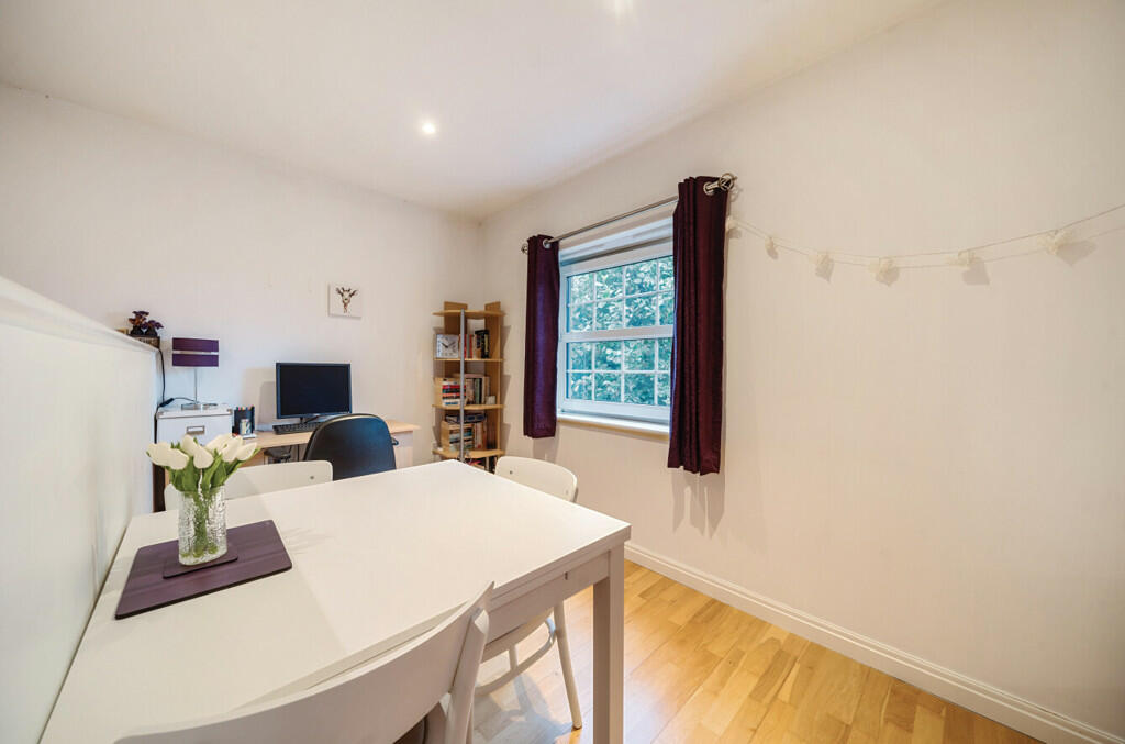 Apartment in Nantwich, Cheshire East - More