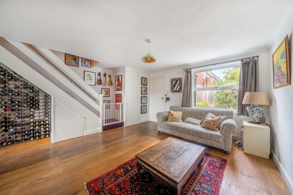 House in London - View 2