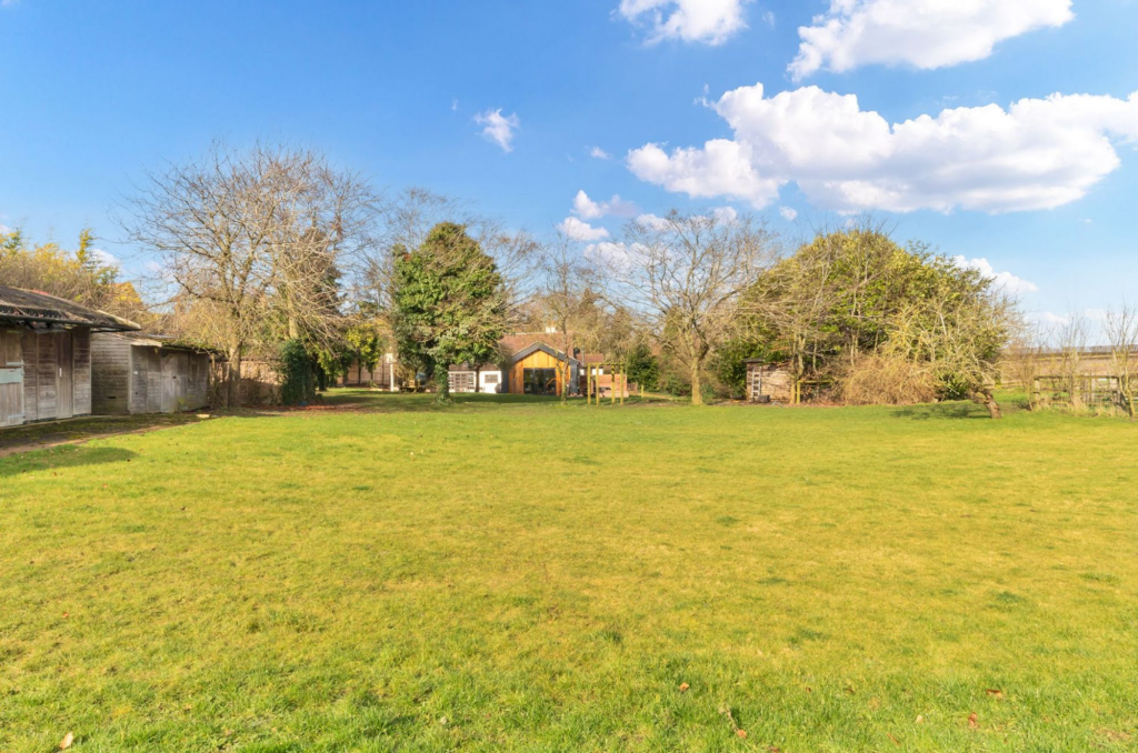 House in Stevenage - View 4