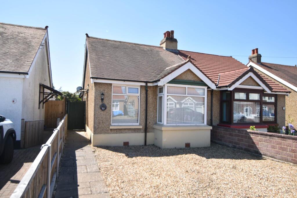 2-bed bungalow on Middlecroft Lane, Gosport, £250,000