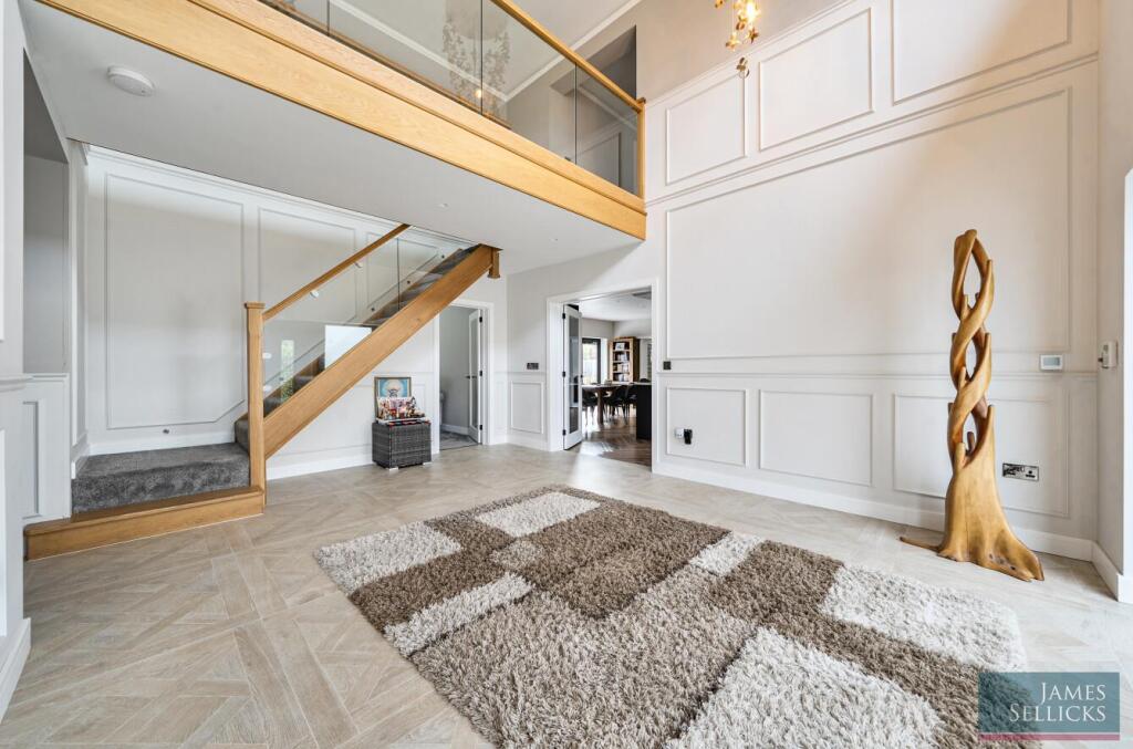 House in Leicester - View 5