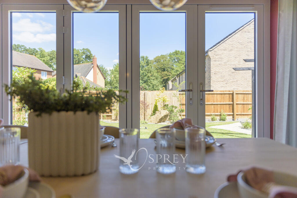 Off St Christophers Drive, Oundle, Northamptonshire, PE8 photo 4