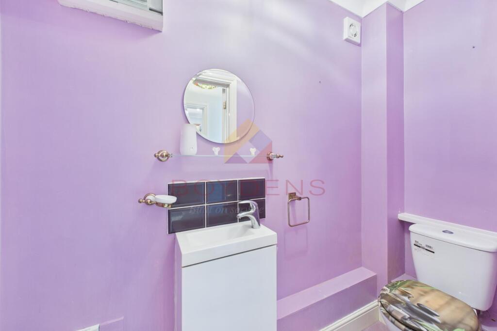 Walmer Close, Brightlingsea photo 4