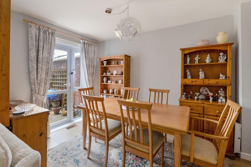House in Tonbridge - View 4