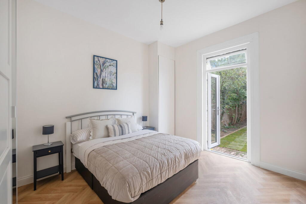 Apartment in London - View 4