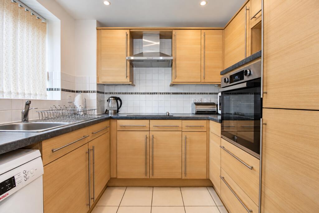 Apartment in Portsmouth - View 2
