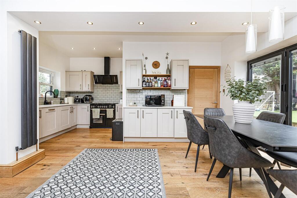 House in Calderdale, Lower Edge - View 2