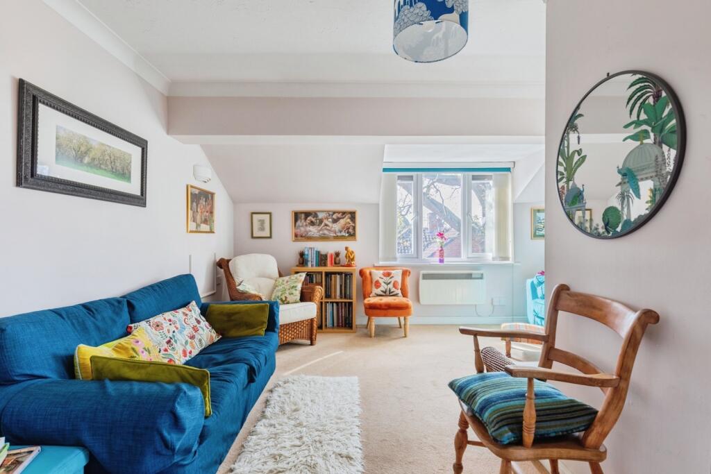 Oaklands Court, Kenilworth - More