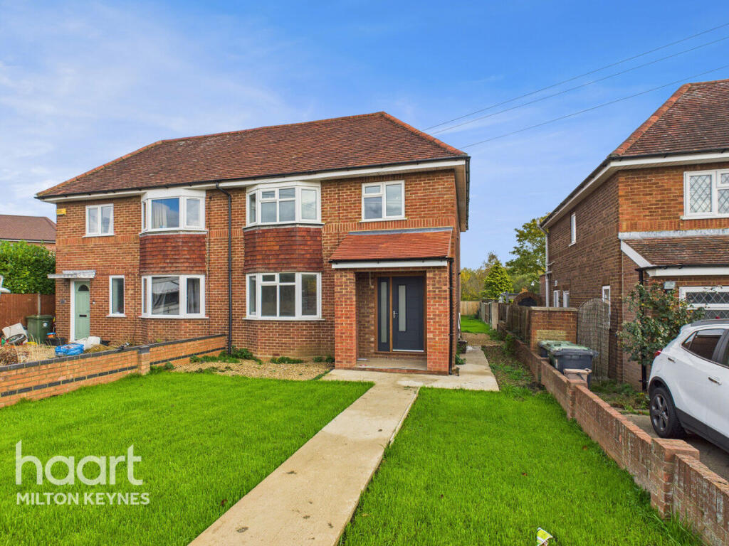 3-bed semi-detached on Ridgway Road, Brogborough, £350,000
