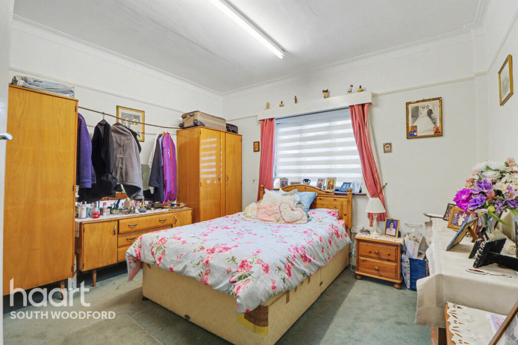 Apartment in London, South Woodford - View 5