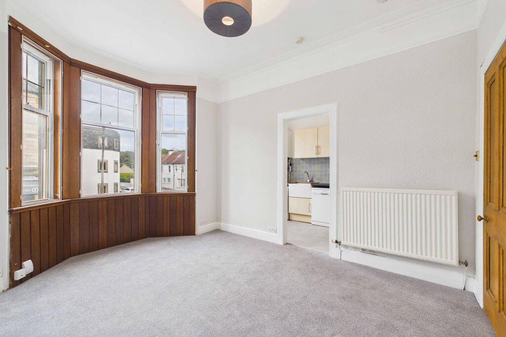 Apartment in Edinburgh, Blackhall - View 4
