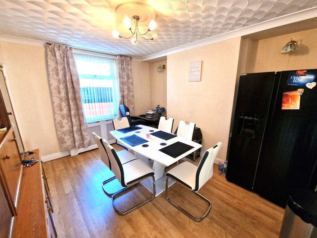 Vivian Street, Abertillery, Gwent, Blaenau Gwent, NP13 photo 4