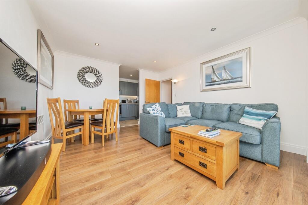 Apartment in Ipswich - View 4