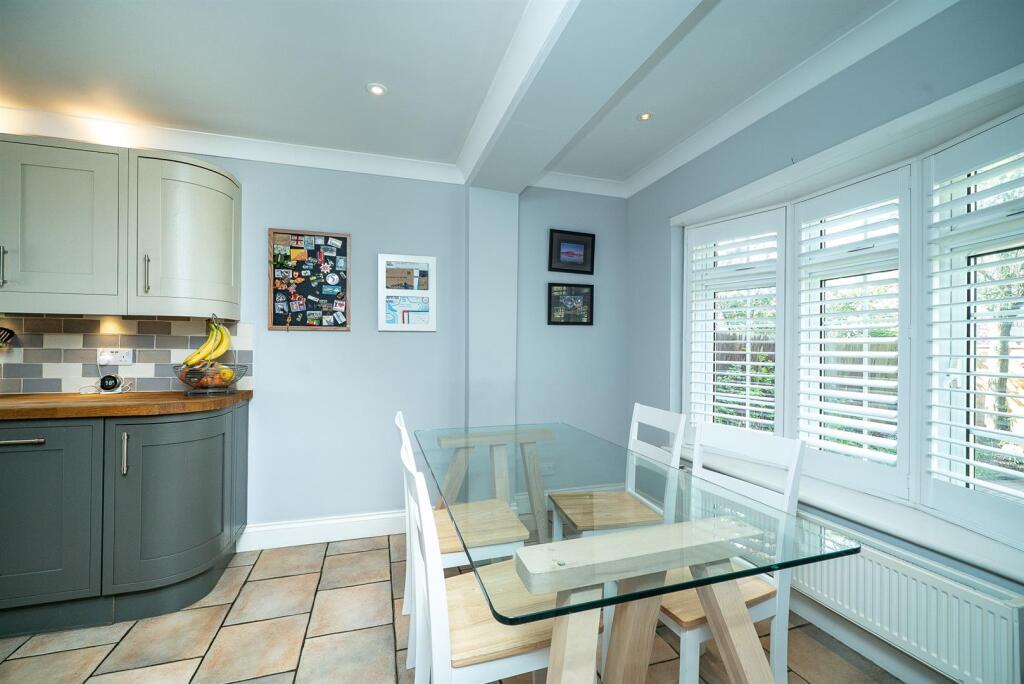 Harpenden Road, St. Albans - View 6