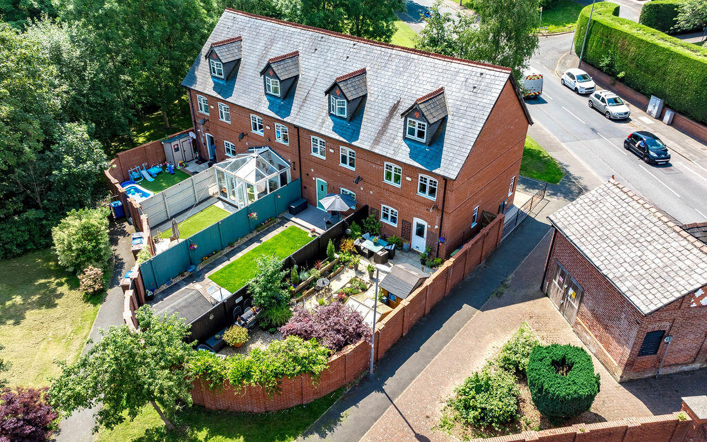 3-bed house on Trevore Drive, Standish, Wigan, £250,000