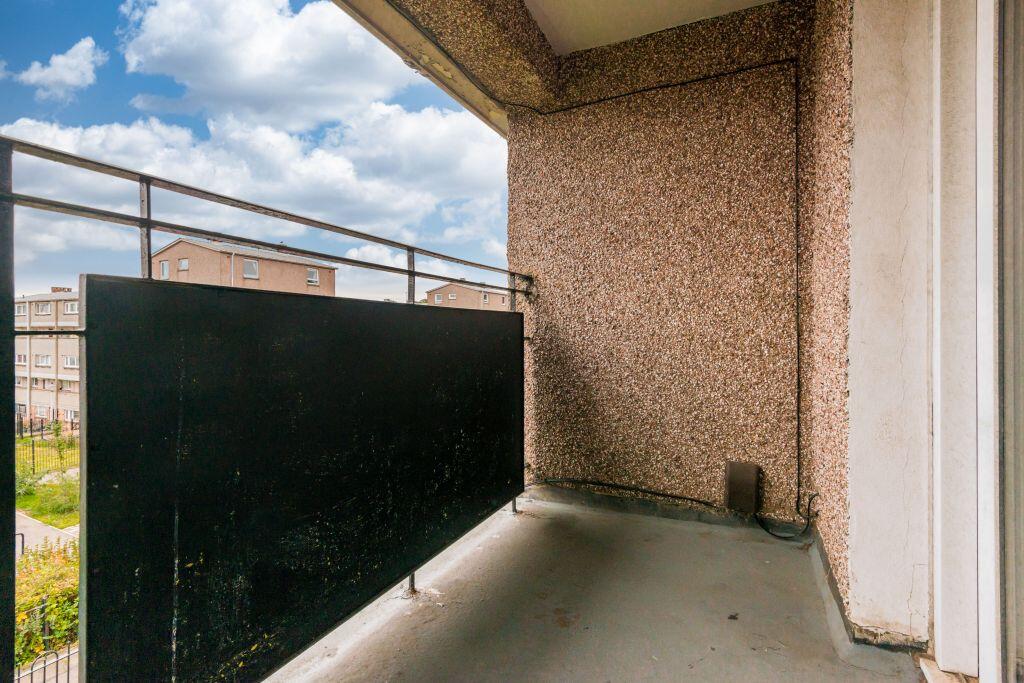 9/3 Northfield Drive, EDINBURGH, EH8 7RR photo 4