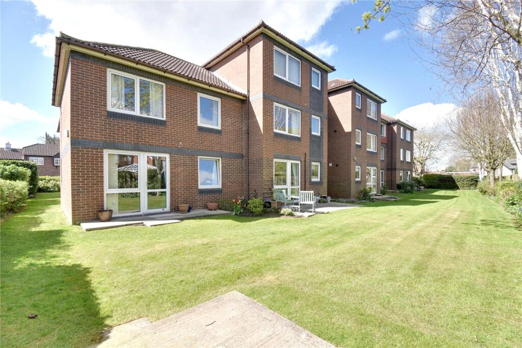 1-bed flat on Arden Court, Northallerton, North Yorkshire, DL6, £75,000